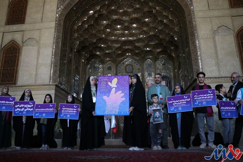 رونمایی پوستر جشنواره بین المللی فیلم کودکان و نوجوانان/ فرصتی برای بازآفرینی خاطرهها و بازگویی رشادتها با تصویر