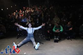 «تئاتر شهر» شلوغ شد/ مدیر تئاتر از روی زمین «لومی‌یر» را دید