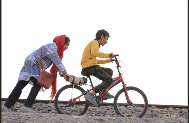 «ایار» دست پر از لندن بازگشت