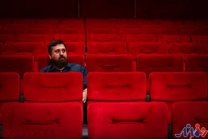 آروند دشتآرای «ماهی بلژیکی» را روی صحنه میبرد