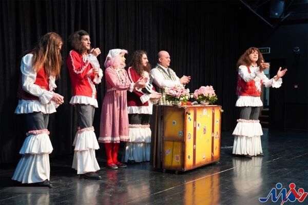 «دوره‌گردها» در شهرهای مختلف کشور روی صحنه می‌رود