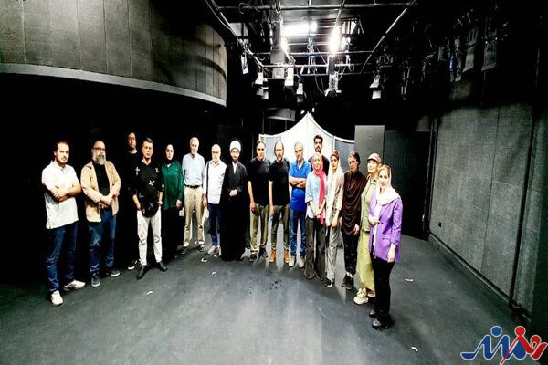 «آوازخوان طاس» روی صحنه تئاتر شهر