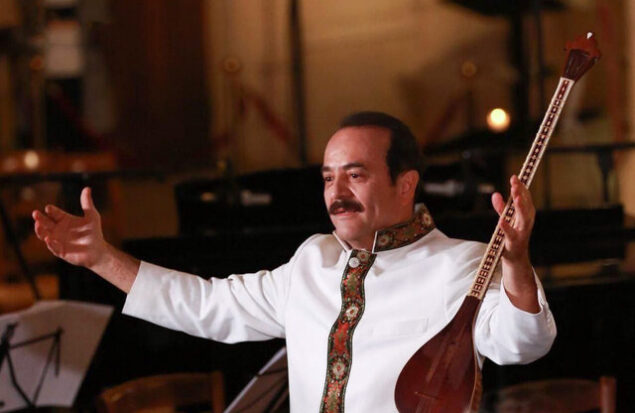 کیوان ساکت به صحنه می‌رود