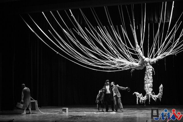 تهرانیها دوباره به انتظار «گودو» مینشینند