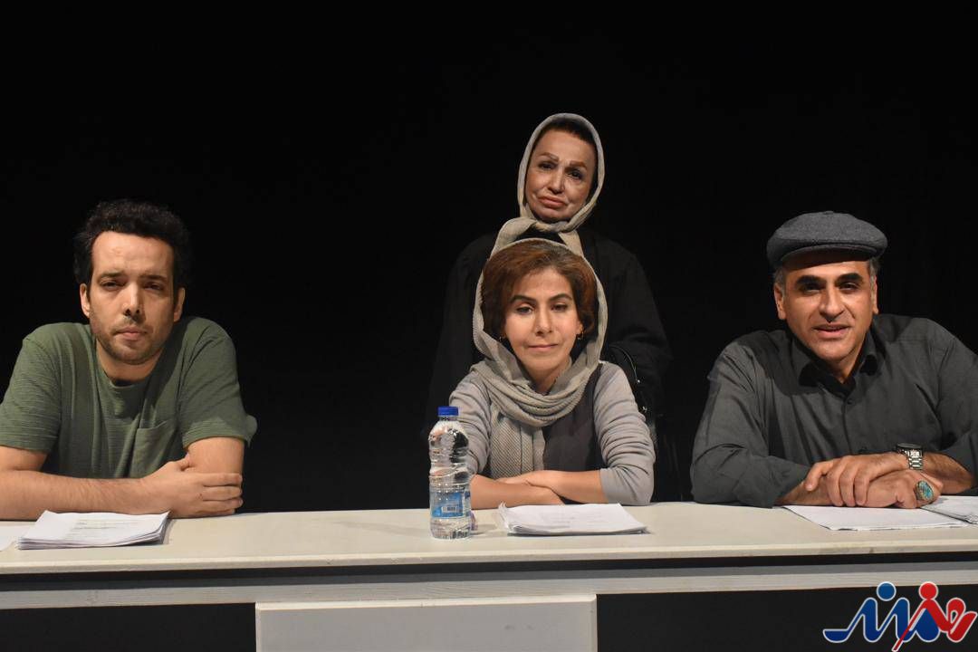 نمایشنامه قبر به کارگردانی سهیلا تیلاوی