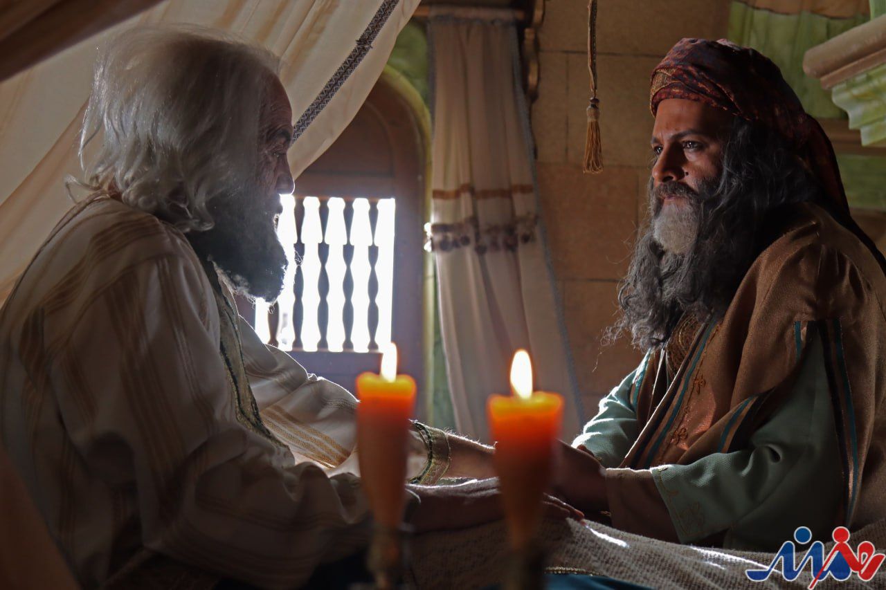 سریال تاریخی شبکه یک سیما، دو قسمت پشت صحنه دارد