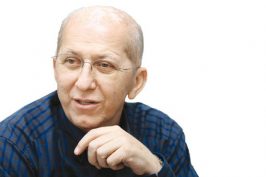 مقابله با شبیخون فرهنگی درنمایشگاه لباس عاشورایی