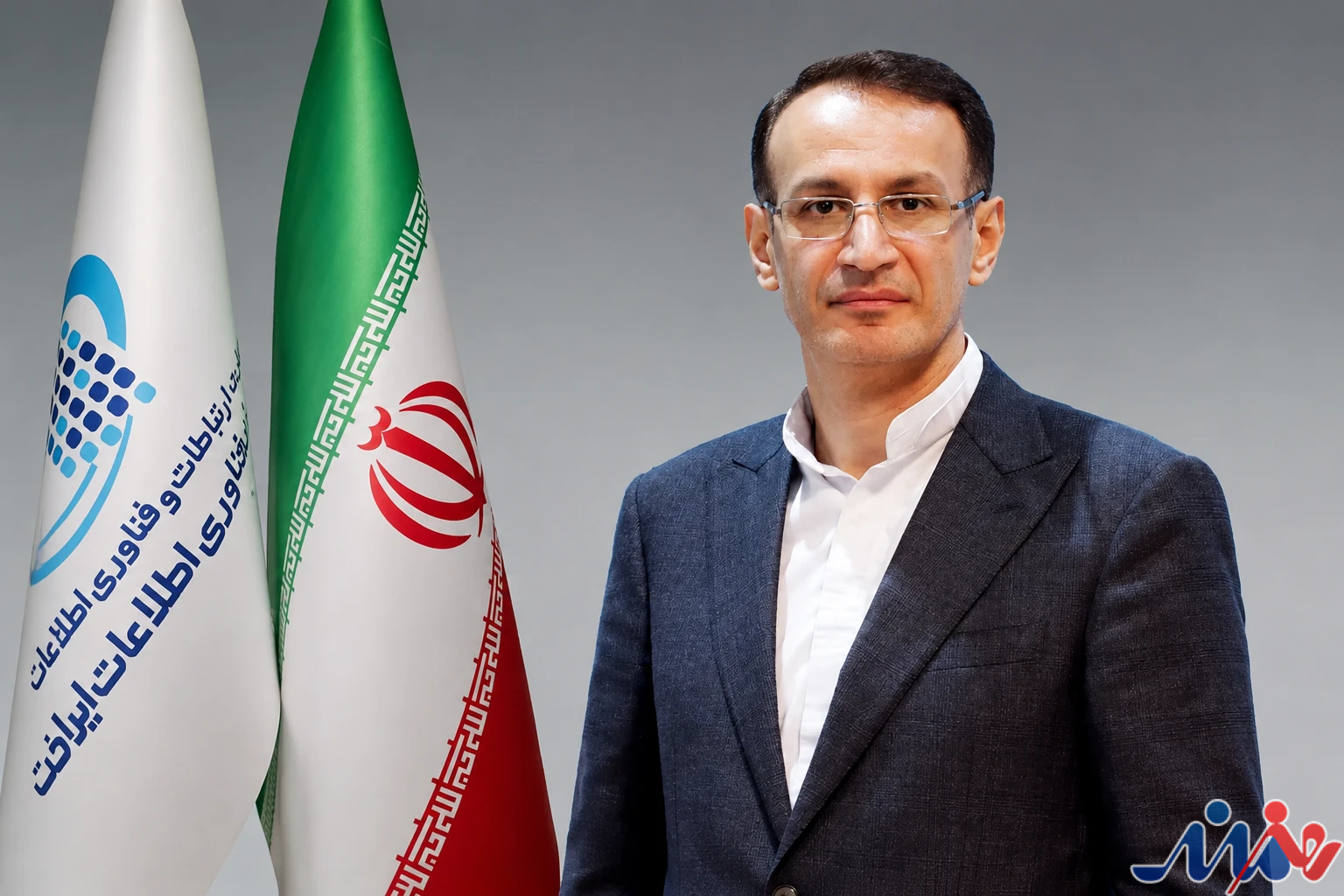 به گزارش هنرمندنیوز به نقل از روابط عمومی سازمان فناوری اطلاعات ایران، با صدور حکمی از سوی سید ستار هاشمی، وزیر ارتباطات و فناوری اطلاعات، حمیدرضا احمدیان (معاون محترم حکمرانی الکترونیک و هوشمندسازی دولت) به عنوان عضو غیرموظف هیئتعامل سازمان فناوری اطلاعات ایران منصوب شد.