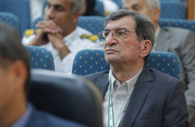 به گزارش هنرمندنیوز، رئیس هیأت‌مدیره شرکت مهندسی و خدمات دریایی نگین سبز خاورمیانه با تاکید بر اهمیت برگزاری همایش سالانه راهنمایان، پیشنهاد کرد که این همایش به صورت تلفیقی و سالانه برگزار شود.