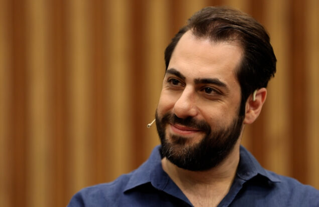 پسر مجید انتظامی: از بچگی در خانه ما فقط موسیقی فیلم پخش می‌شد!