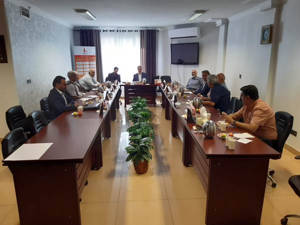 به گزارش هنرمندنیوز به نقل از پایگاه اطلاعرسانی مرکز روابط عمومی و امور رسانه فدراسیون طیور ایران: پس از انتخاب هیئت رئیسه مجمع و قرائت دستور جلسه، گزارش عملکرد هیئت مدیره و بازرس و همچنین صورتهای مالی، میزان بودجه و حق عضویت سال جاری به استماع اعضاء رسید و با اکثریت آراء مورد تائید قرار گرفت.