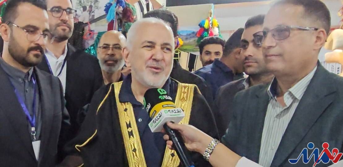 به گزارش هنرمندنیوز به نقل از روستاآنلاین، وزیر اسبق امور خارجه کشورمان با تأکید بر ظرفیت فناوری‌های نوین و فضای متاورس در معرفی توانمندی‌های روستایی، گفت: روستاهای هوشمند می‌توانند علاوه بر رونق کسب‌وکارهای محلی و توسعه اقتصاد روستایی، زمینه‌ساز معرفی فرهنگ غنی ایران و تقویت تصویر کشور در عرصه جهانی باشند.