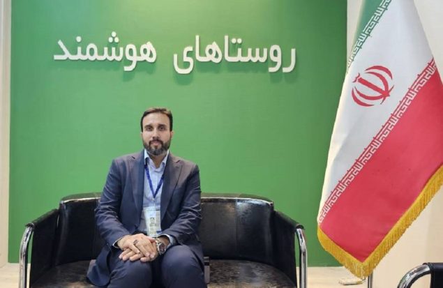 به گزارش هنرمندنیوز به نقل از روستا آنلاین، مدیر دفتر نوآوری، هوشمندسازی و امنیت معاونت توسعه روستایی و مناطق محروم ریاست‌جمهوری از مذاکرات برای امضای تفاهمنامه با وزارت تعاون، کار و رفاه اجتماعی و سازمان تأمین اجتماعی با هدف فراهم‌سازی زمینه عرضه محصولات روستایی در سبد کالابرگ خبر داد و گفت: توسعه خدمات پست‌بانک و افزایش تعداد باجه‌های بانکی در روستاها نیز از دیگر محورهای همکاری و برنامه‌های مورد پیگیری این دفتر است.