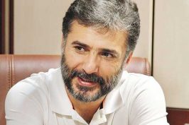 یا ادعا نفرمایید یا عمل بفرمایید!