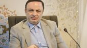به گزارش هنرمندنیوز: رضا مسرور؛ دبیر شورای عالی مناطق آزاد تجاری و صنعتی و ویژه اقتصادی در یادداشتی در رونامه اعتماد عنوان کرد: این رویکرد، فراتر از یک تغییر سیاست مقطعی، تلاشی برای معکوس کردن روند صنعتیزدایی آمریکا، تضعیف شاخص دلار، و کاهش کسری تراز تجاری است تا بنیانهای قدرت اقتصادی و نظامی این کشور را در بلندمدت تحکیم بخشد.